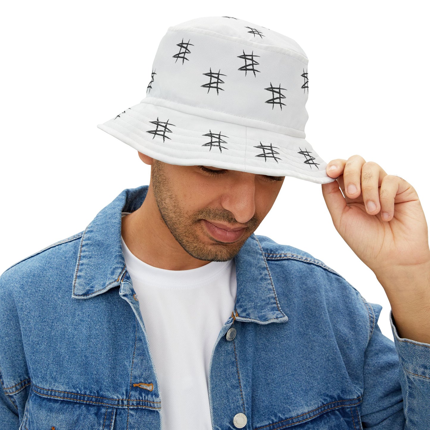 Easé Moné Bucket Hat